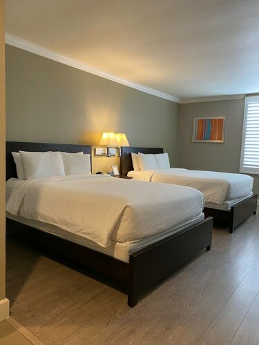 GreenTree Inn & Suites Los Angeles - Alhambra - Pasadena, Забронировать Отель Алхамбра Большой Лос-Анджелес