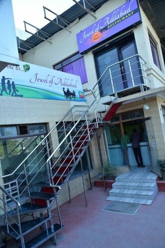 Hotel Ravi Teja, 예약 호텔 Adilabad 