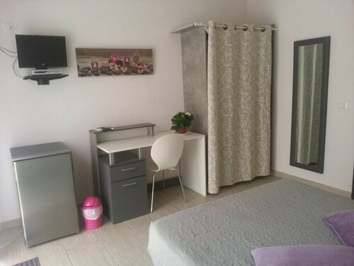 Cyrnea B&B - Adults only, Prenota Bed & breakfast Hotel a Corsica con piscina, Piscina
