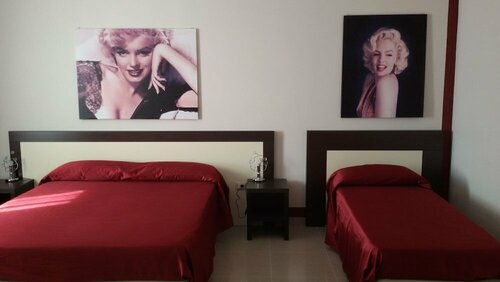 Merylinn Guest House, Забронировать Гостевой дом Отели в центре Баттипалья, в центре