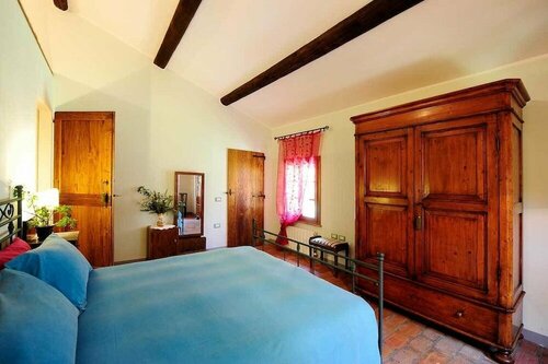 Cornio Delle Fronde, Book Feriehus Romagna hoteller med parkering, Parkering