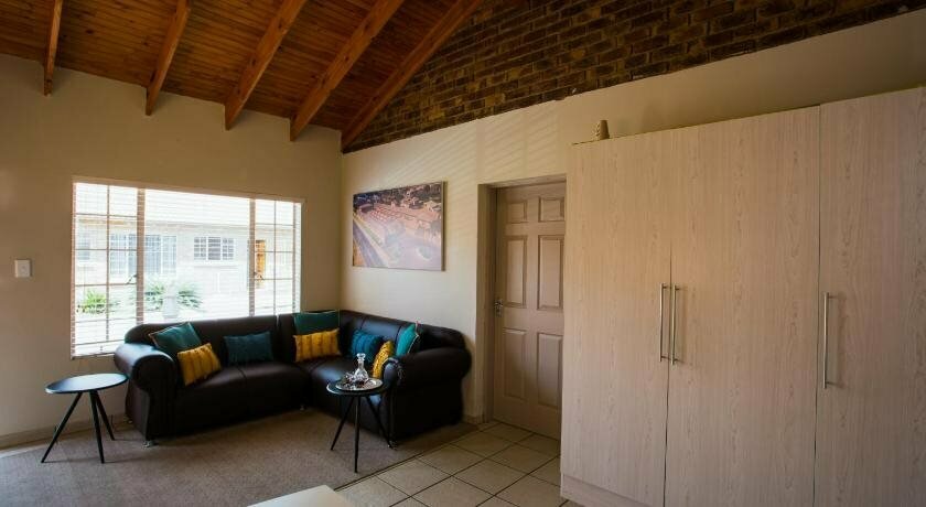Rudman Townhouses Self-catering Accommodation
