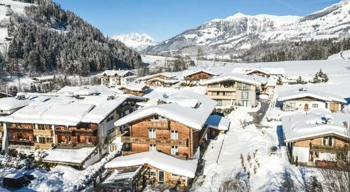 Hotel Pension Heike, Rezerwuj Hotel Hotele w Tirol z Parkingiem, Parking