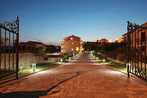 Villa Marko by AdriaticLuxuryVillas, Забронировать Вилла Отели Свети-Филип-и-Яков с бассейном, Бассейн