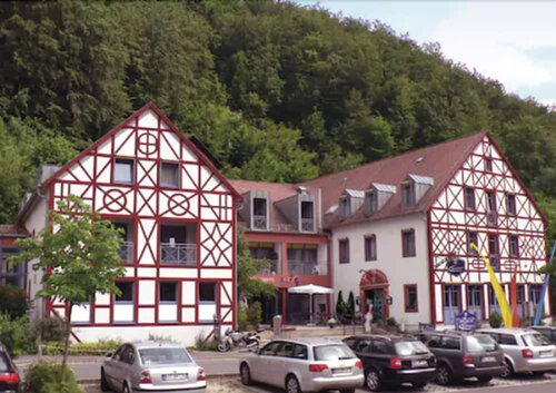 Behringers Freizeit- & Tagungshotel, 预订 酒店 戈斯温斯坦 拜罗伊特