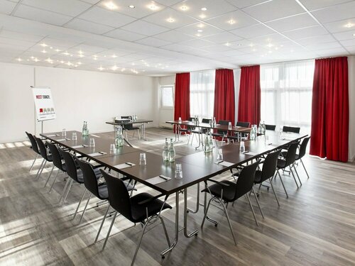 DORMERO Hotel Hannover-Langenhagen Airport, Prenota Hotel Langenhagen Hannover