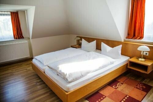 Hotel am Römerplatz, Réserver Hôtel Hôtels à Bade-Wurtemberg avec parking, Parking