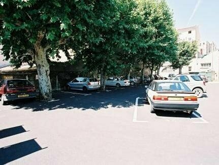 Hotel Saint Jacques, Réserver Hôtel Hôtels à Gard avec parking, Parking