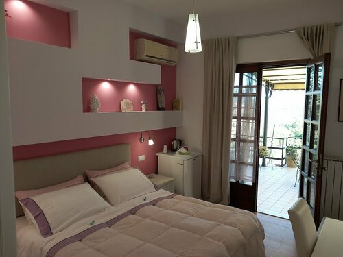 B&B Villa Letizia, Забронировать Отель «постель и завтрак» Кастельбуоно Madonie Regional Natural Park