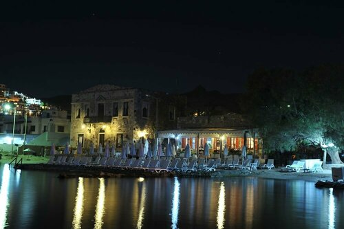 Castelino Akyarlar Butik Otel, Rezerwuj Hotel Hotele w Bodrum z parkingiem, Parking