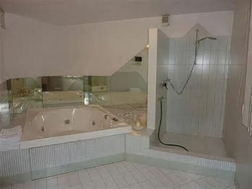Hotel Zima, Забронировать Отель Верано Burgraviato