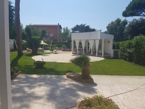 Hotel Golden Beach, Book Hotel 3-stjernede hoteller i Lazio, 3*