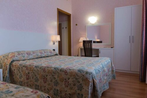 Hotel Pico Mirandola, Reserva ahora Hotel Mirandola Emilia-Romaña