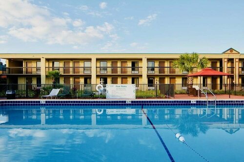 Winter Haven Suites & Conference Center, Забронировать Отель Уинтер-Хейвен Lakeland - Winter Haven
