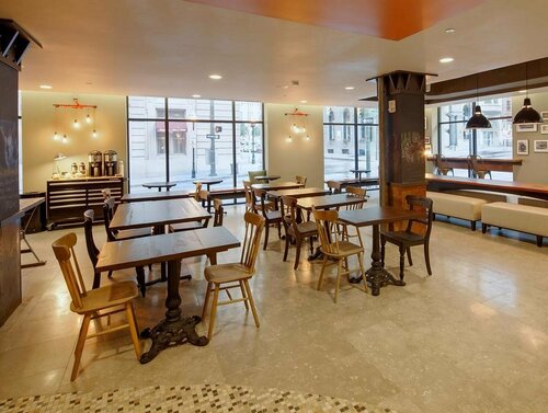 Hotel RL Baltimore Inner Harbor, Varaa Hotelli Inner Harbor Baltimore