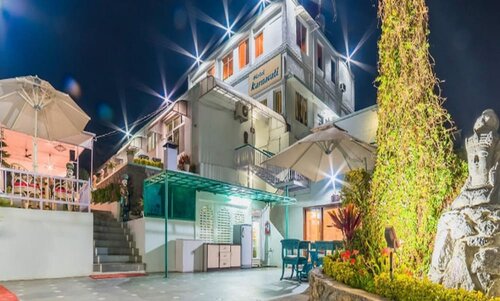 Hotel Karnavati, Boek Hotel Mount Abu Rajasthan