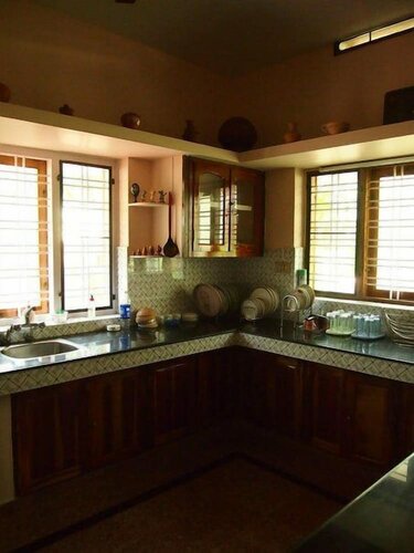Ganesh House Homestay, Rezerwuj Pensjonat Hotele w Kovalam z parkingiem, Parking