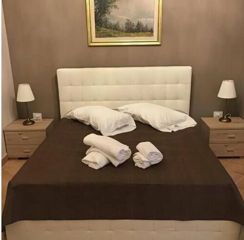 Mà Maison, Забронировать Отель Отели в центре Казерта, в центре, Парковка