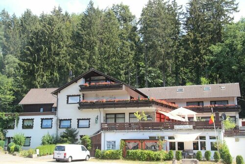 Hotel Finkenberg, Book Hotel Blankenheim Ahrtal
