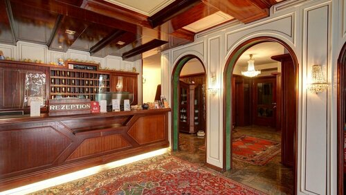 Hotel Spahr, Забронировать Отель Отели Штутгарта с парковкой, рядом с Арена «Ганс-Мартин-Шлейер-Халле», Парковка