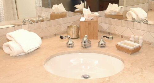 Cimarron Lodge 35 by AvantStay Ski-InSki-Out Property in Complex w Two Hot Tubs, Забронировать Дом для отпуска Теллурайд Telluride Ski, рядом с Oak Street Lift