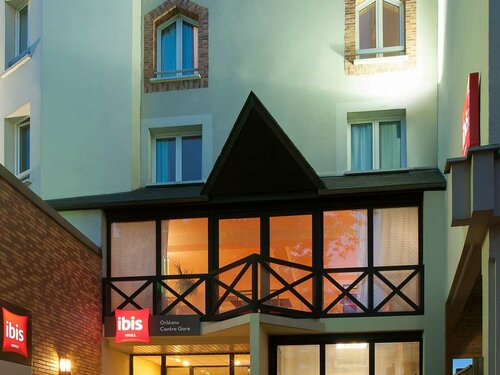 ibis Orleans Centre Gare, Забронировать Отель Орлеан Orléans Métropole, рядом с FRAC Centre