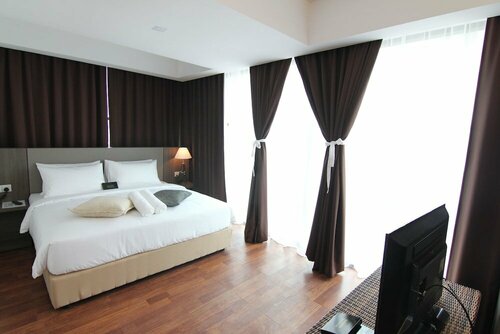 Nexus Regency Suites & Hotel, Забронировать Отель Субанг-Джая Селангор