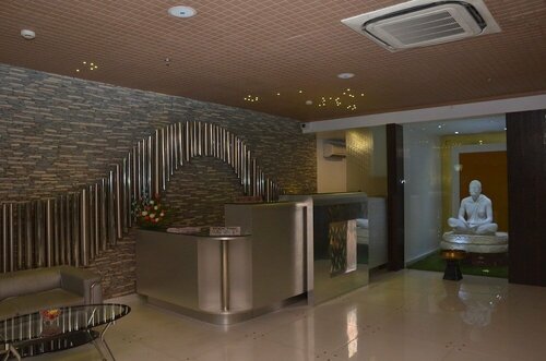 Airport City Hotel, Buchen Sie Hotel Hotels in Westbengalen mit Pool, Schwimmbad