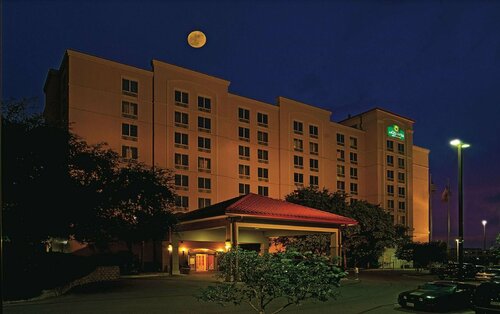 La Quinta by Wyndham San Antonio Medical Ctr. NW, Забронировать Отель Сан-Антонио Bexar County