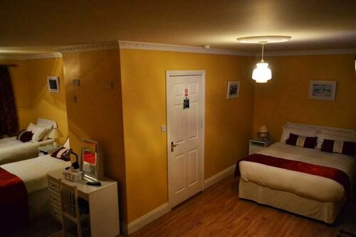 Sea Court B&b, Забронировать Отель Трамор 