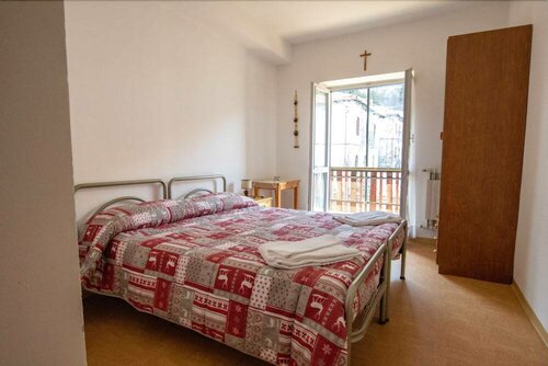 Casa per ferie BeatoRosaz, Забронировать Отель Отели Чезана-Торинезе с парковкой, рядом с Кресельный подъёмник Рафуель, Парковка