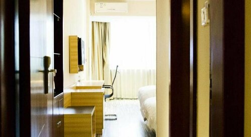 City Comfort Inn