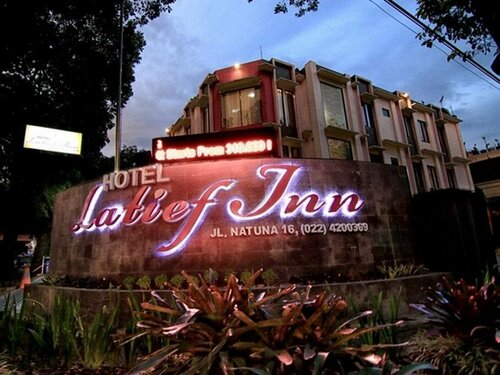 Latief Inn Hotel, Забронировать Отель Бандунг 