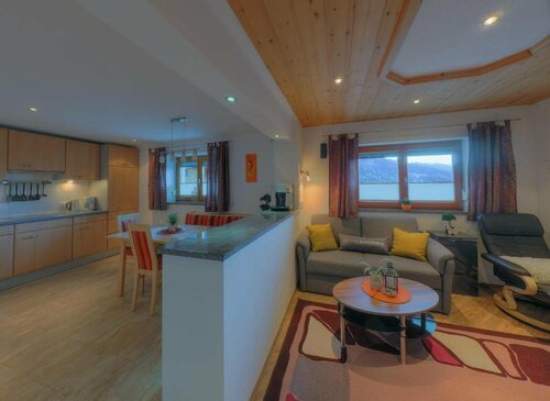 Ferienhaus Schweinberger, Book Hotel Hainzenberg Zillertal