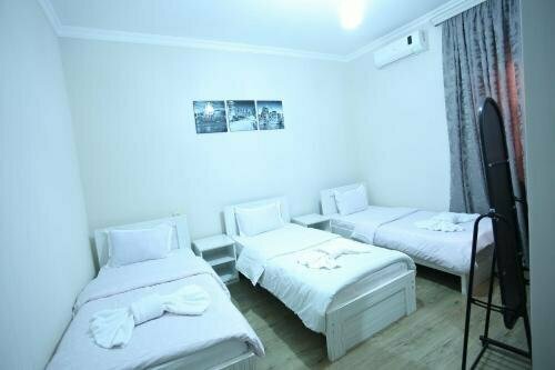 Hotel Zaira, Забронировать Отель Тбилиси Регион Тбилиси, рядом с Парк 9 Апреля