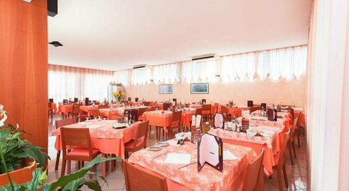 Hotel Joli, Забронировать Отель Отели Чезенатико 3 звезды, 3*