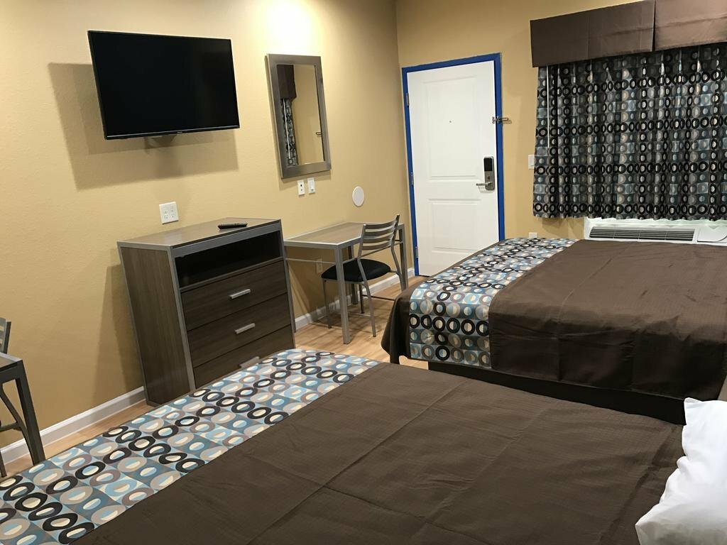 Baytown Hotel