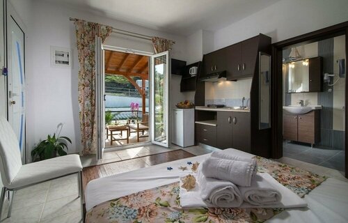 Caretta Village, Забронировать Отель Отели Македонии с бассейном, Бассейн