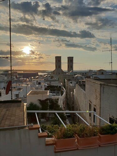 San Pietro al Borgo, Rezervați Pensiune Molfetta Bari Province