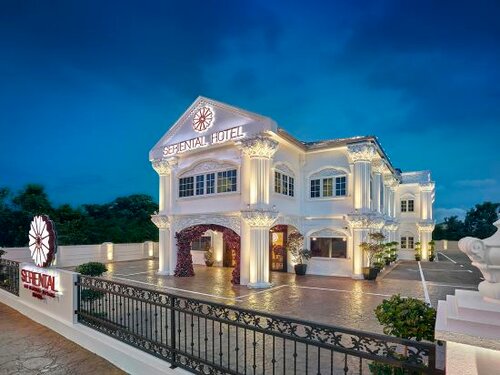 Seriental Hotel I check in 3pm-11pm only, Забронировать Отель Танджонг-Токонг штат Пинанг, рядом с Торговый центр Straits Quay