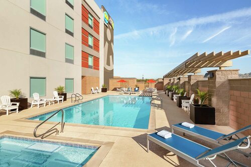 Home2 Suites by Hilton Scottsdale Salt River, Забронировать Отель Скотсдейл Phoenix Metropolitan Area, рядом с Солт Ривер Филдс эт Талкинг Стик