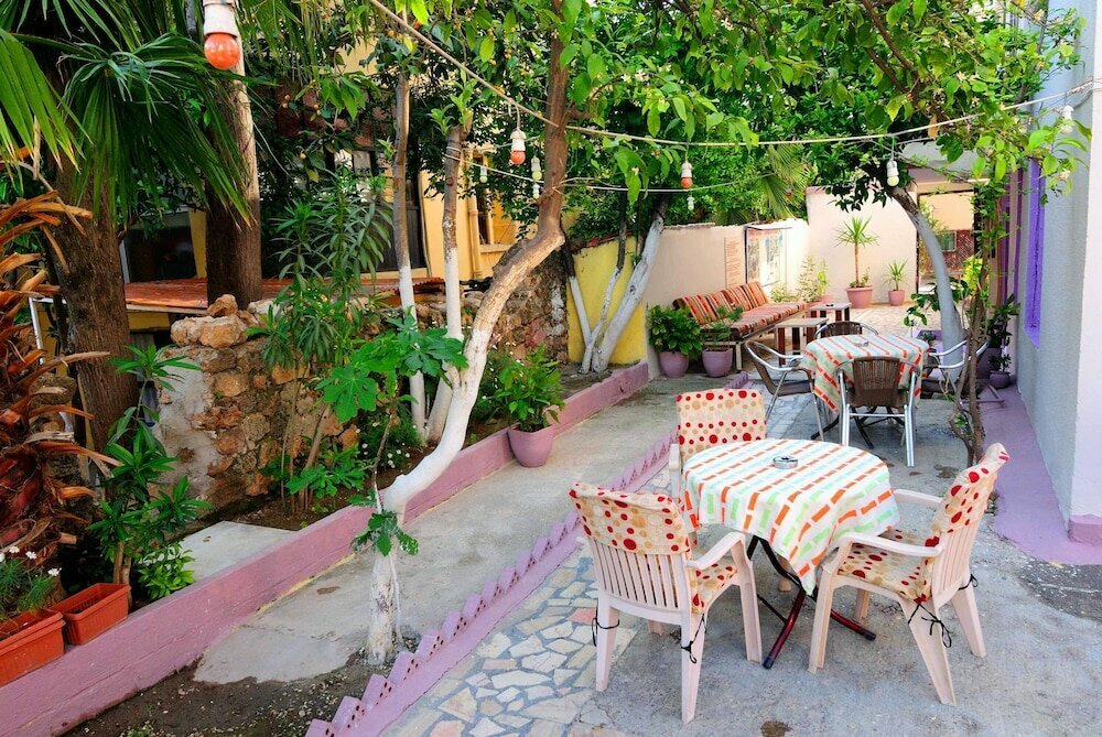 Ozmen Hotel