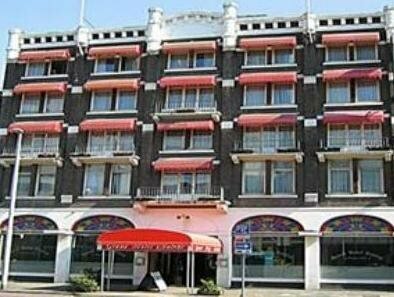 Grand Hotel Central, Забронировать Отель Отели Роттердама 3 звезды, рядом с Нидерландский музей мореплавания, 3*