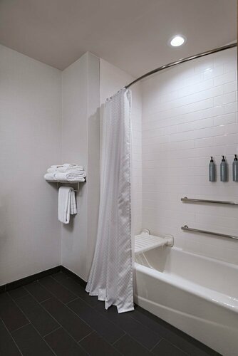 Four Points by Sheraton Fort Worth North, Забронировать Отель Fossil Creek Форт-Уэрт