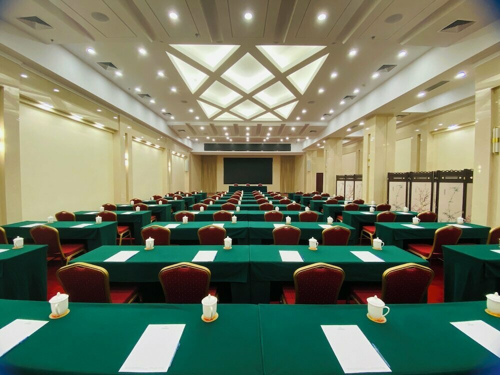 Jade Garden Hotel