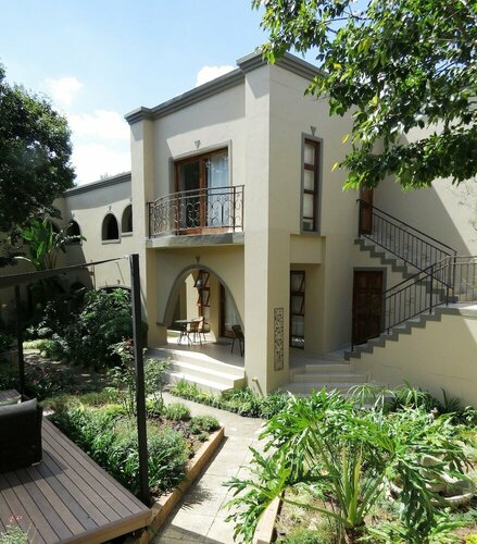 Dunton Guest House, Забронировать Гостевой дом Сэндтон 