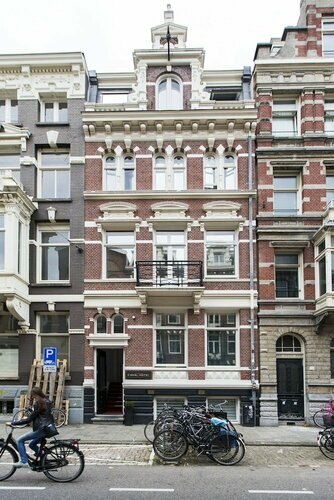 Amsterdam Canal Residence, Забронировать Отель Отели Амстердама с парковкой, рядом с Ватерлоплейн, Парковка