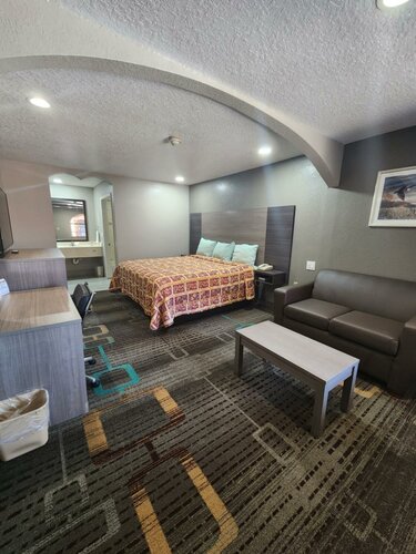 Scottish Inn and Suites Beaumont, Забронировать Мини-отель Бомонт Texas Gulf Coast