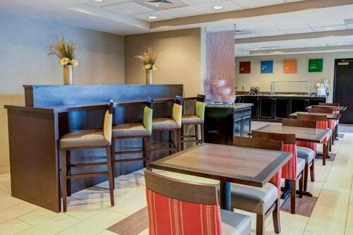 Concord Suites by IHG, Prenota Hotel Concord Carolina del Nord