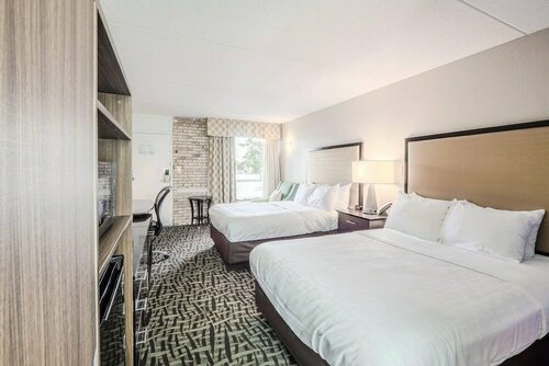 Clarion Pointe Winston – Salem Downtown, Забронировать Гостевой дом Гостевые дома Уинстон-Сейлем, Гостевой дом